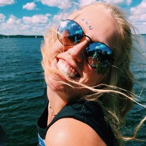 Meet your Posher, Alli